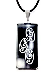 Black/White Balance Pendant