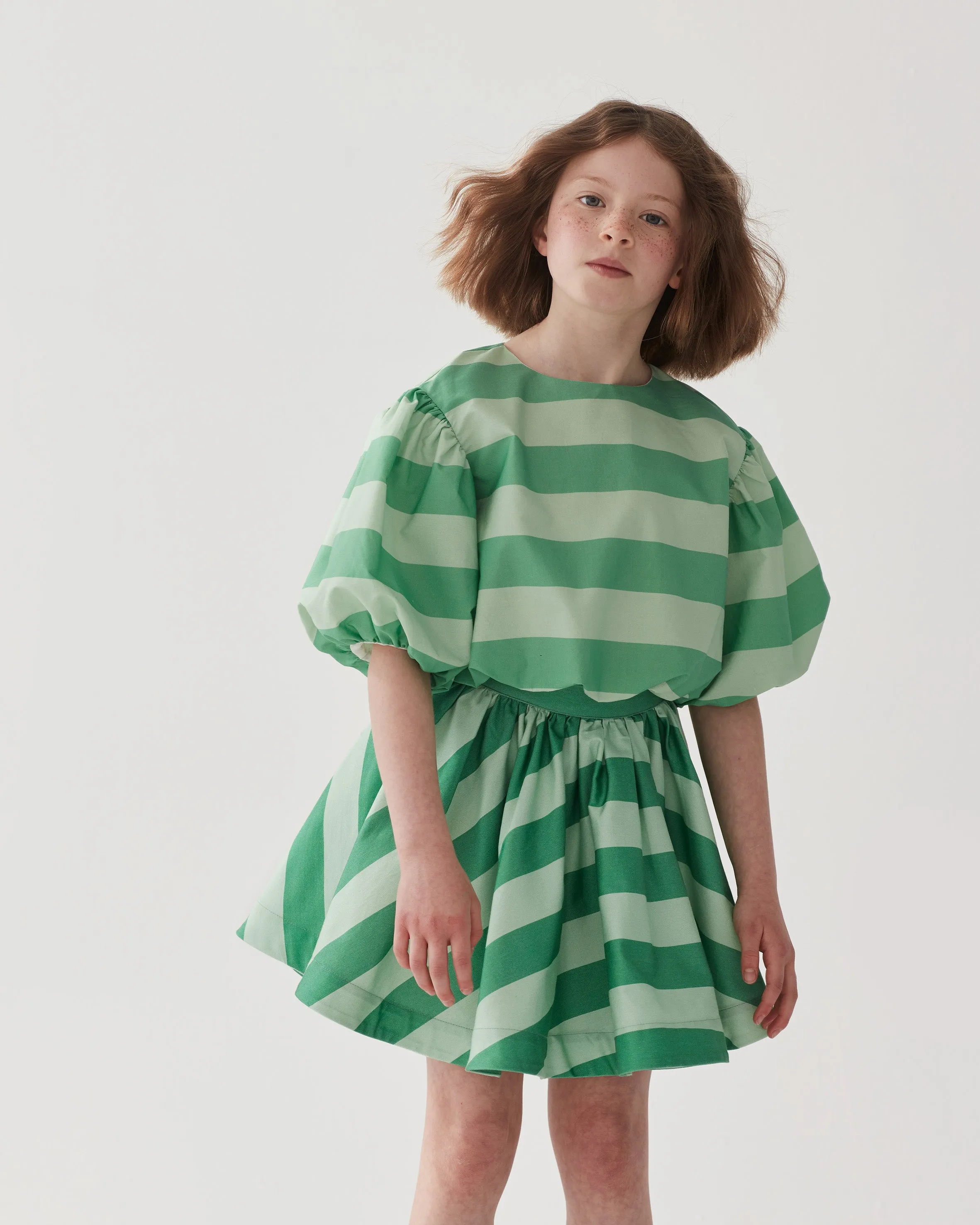 THE MIDDLE DAUGHTER SS24 POP Top in CUCUMBER STRIPE