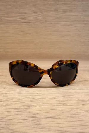 TRIOMPHE WRAPAROUND SUNGLASSES IN TORTOISE CL402711